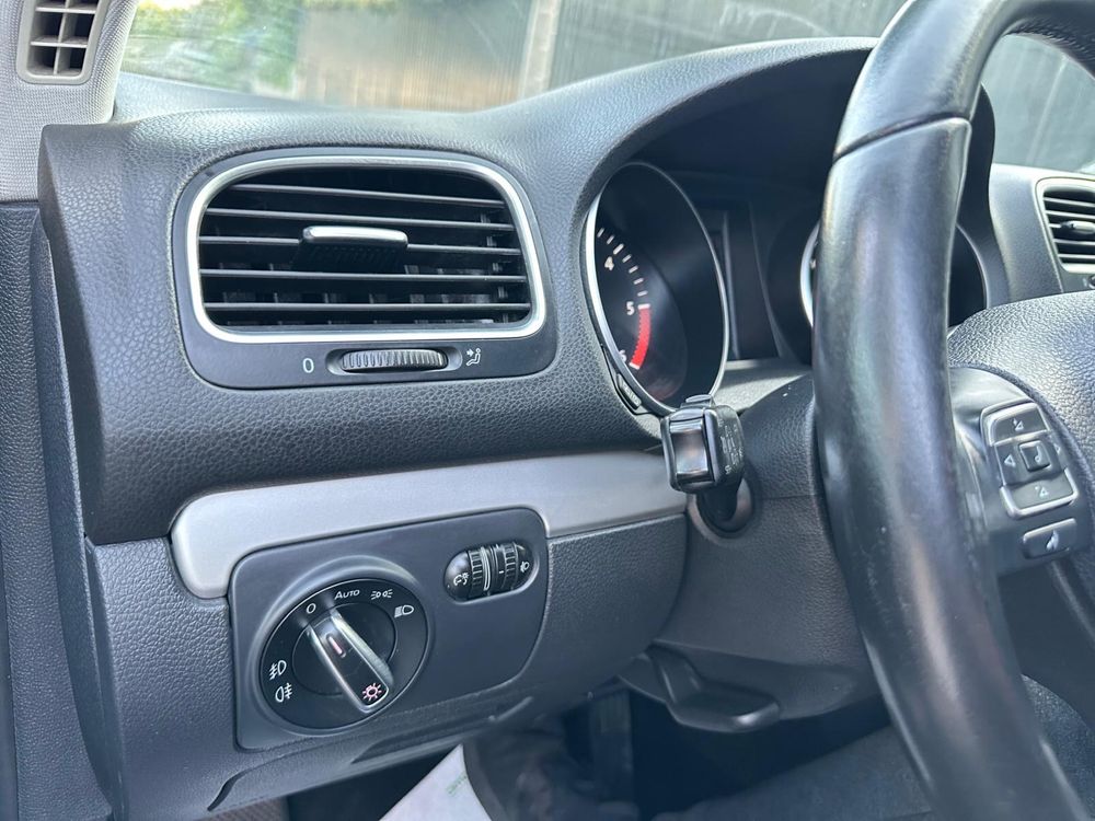 Golf 6 1.6TDI AUTOMATICO com apenas 150 mil km
