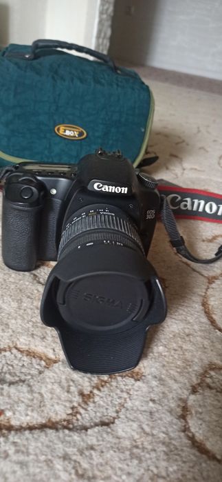 Фотоапарат Canon 30D. Объектив sigma
