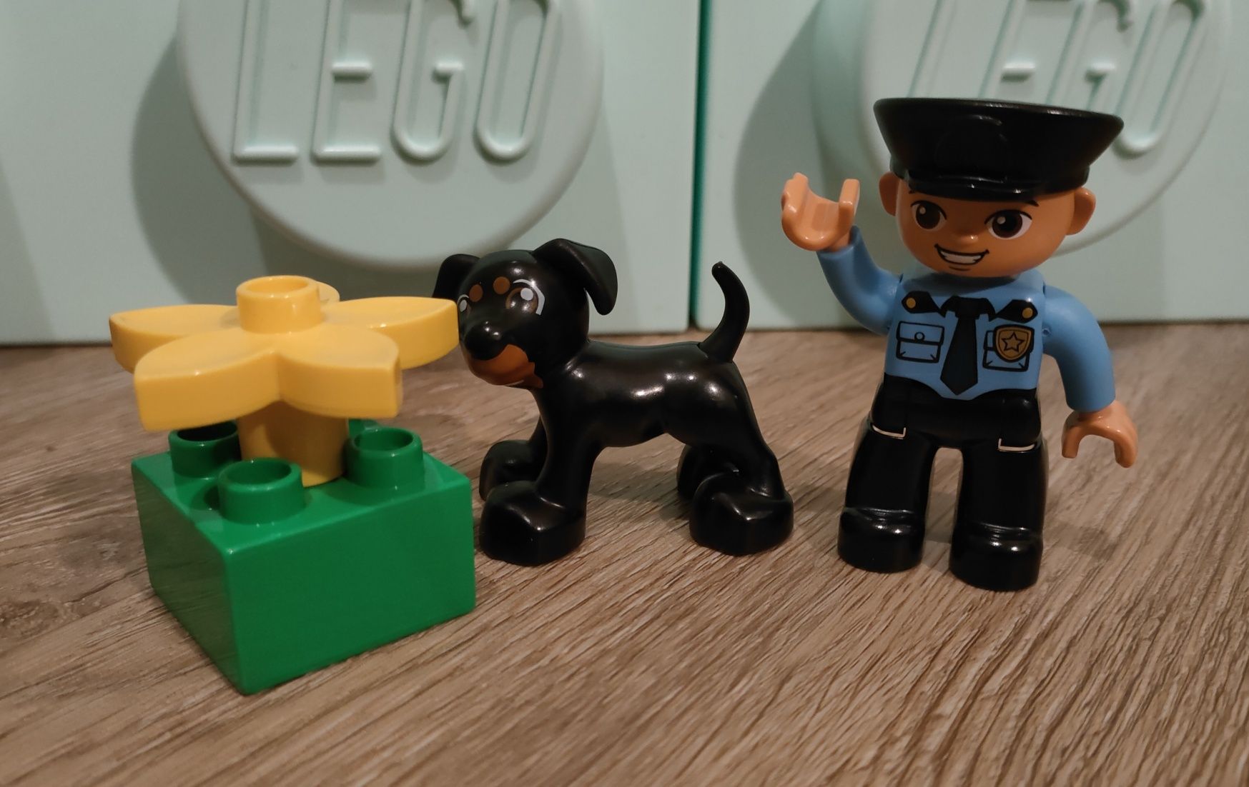 2 zestawy Lego duplo 5678 + 5680 policjant furgonetka gratis