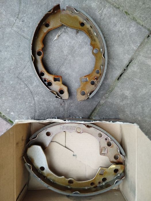 Рулевые наконечники, задние колодки и тормозные шланги Мазда 626 gc,gd