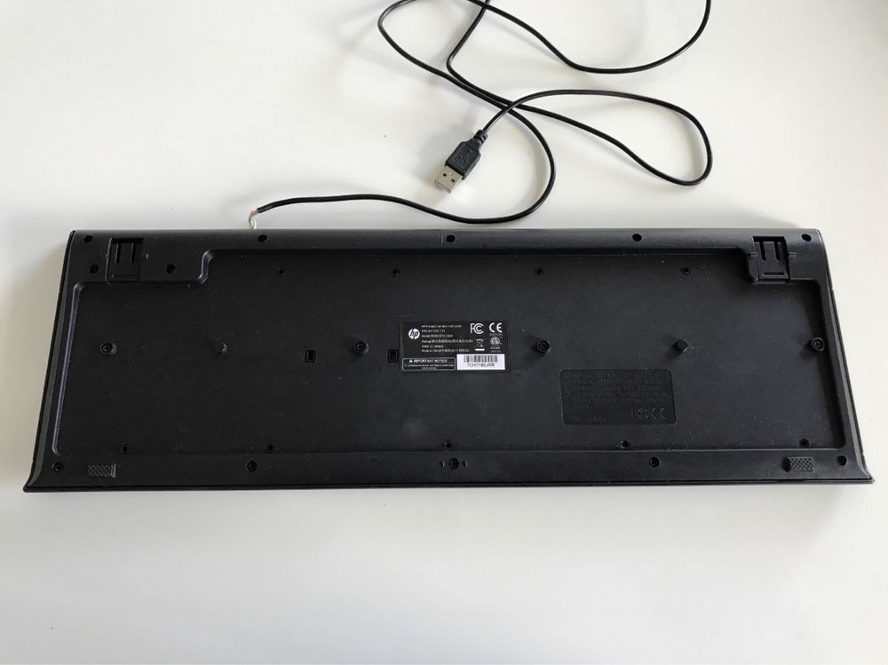 Teclado preto HP para PC com entrada USB