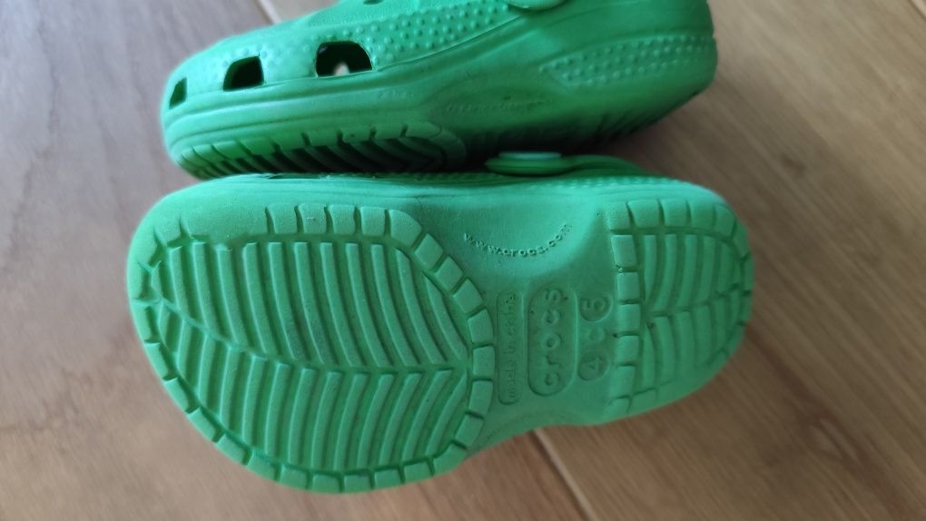 Klapki Crocsy oryginalne 4-5