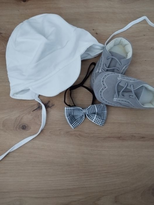 Sprzedam piękne ubranko do chrztu
