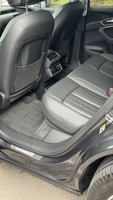 Ауді E-tron ауді е трон 2020р