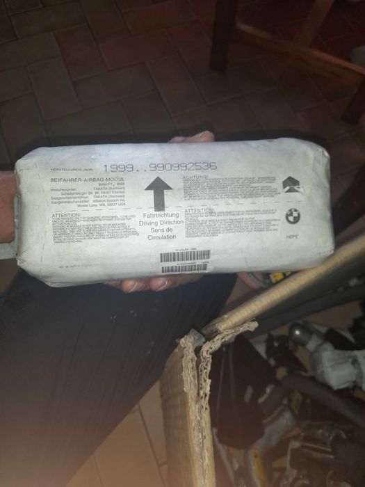 Airbags bmw laterais , condutor e passageiro. Mais algumas peças BMW