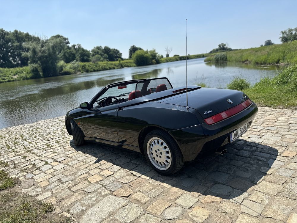 Alfa Romek Spider 916 2.0 T. Spark