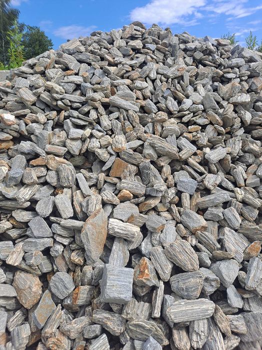 Grys gnejs kora kamienna kamień ozdobny ogrodowy, mała wywrotka