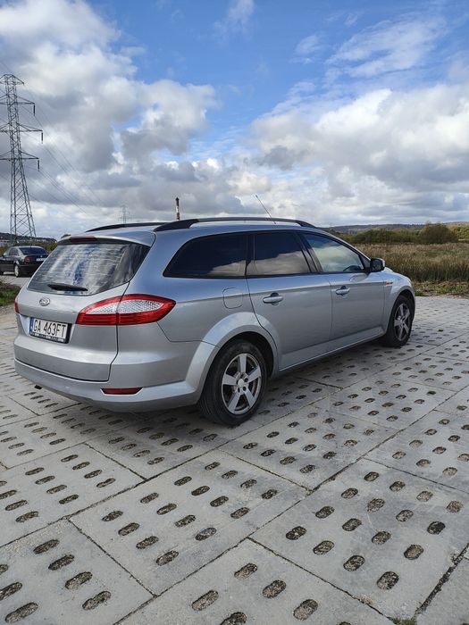Ford Mondeo MK4 (bdb stan) (2 kompl. kół)