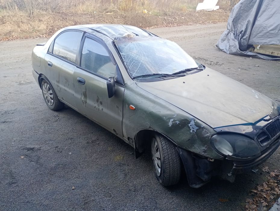 Продам 2 lanosa 05 та 10року