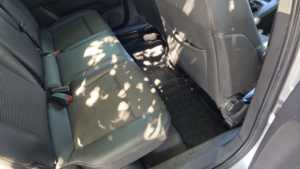 Opel Zafira B 1.9 CDTI Економна та простора сімейна

2

Машина