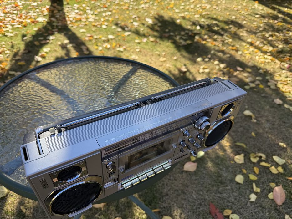 Продам магнитолу Sanyo M-7900K