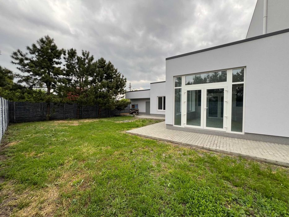 Продам новый 2-этажный дом с ремонтом в Подгородное, Ермолаевка