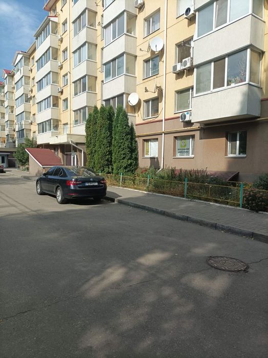 Сдам посуточно, 1комн квартира 12 квартал, Титова, 16 больница,750 грн