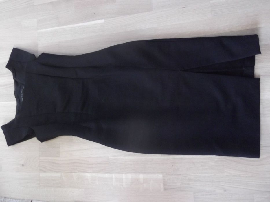 sukienka czarna elegancka ZARA Basic rozmiar S NOWA