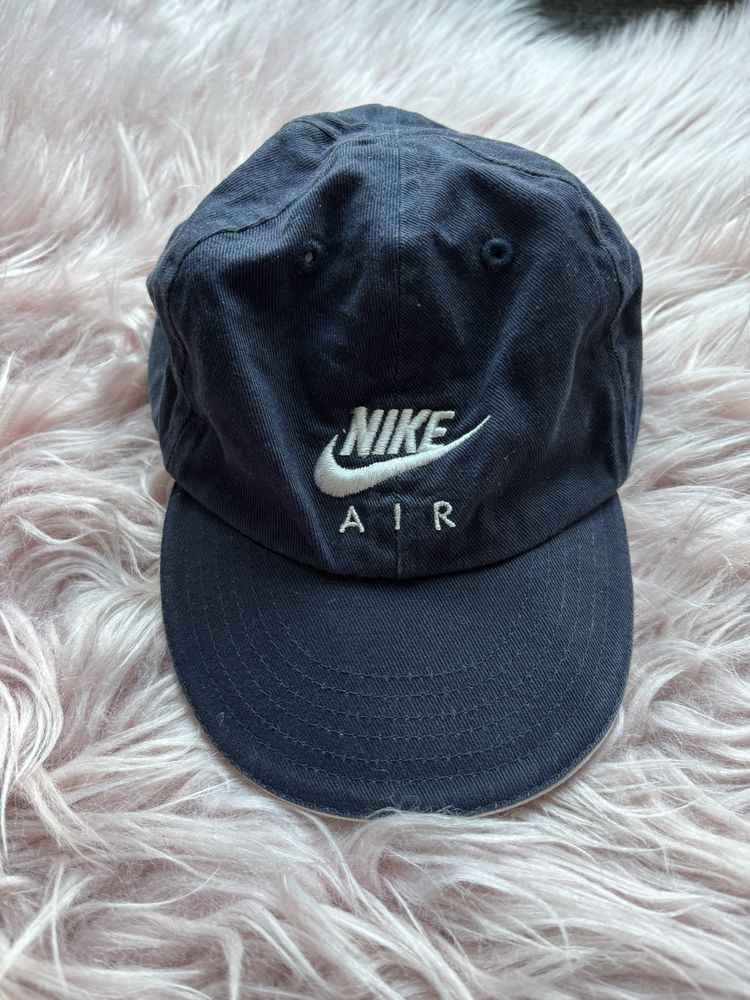 Nike Air czapka z daszkiem dziecięca