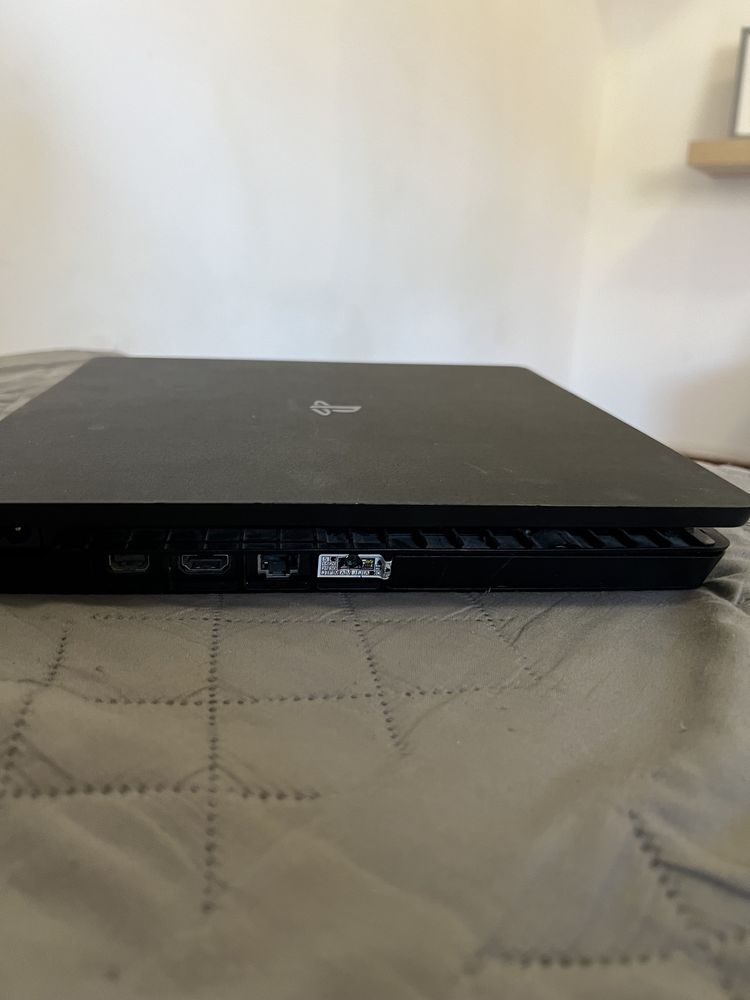Playstation  4