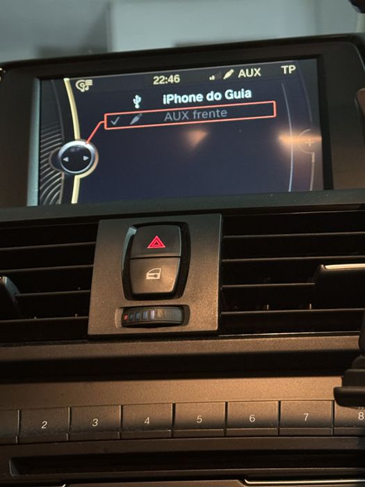 Adaptador audio Bmw / Mini original para Iphone