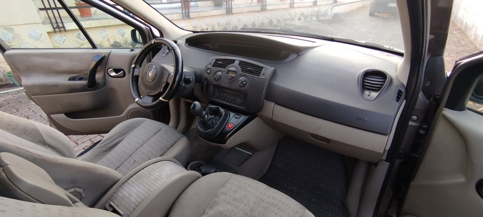 Renault Scenic 1.9 DCI
