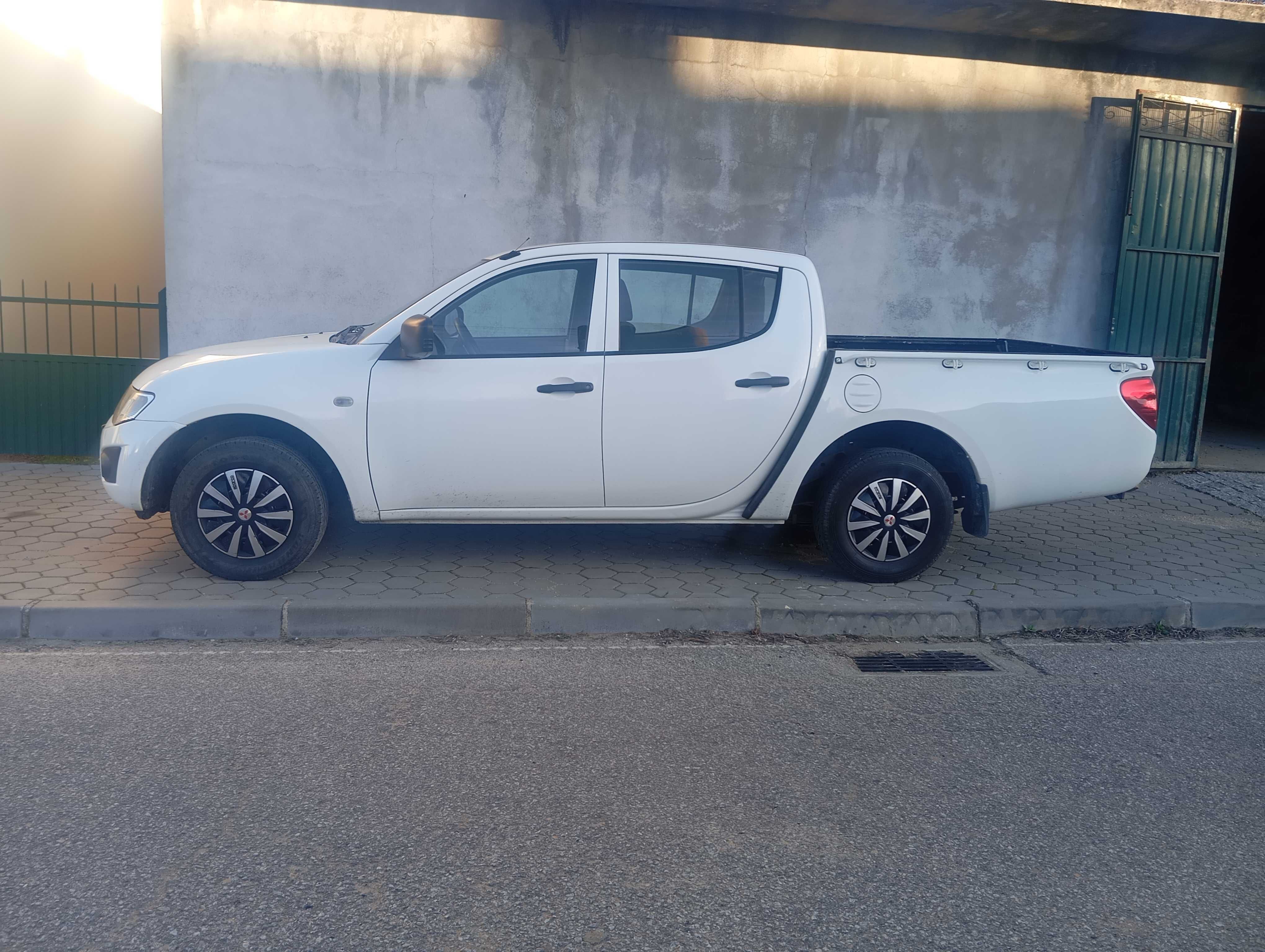Carrinha Mitsubishi L200