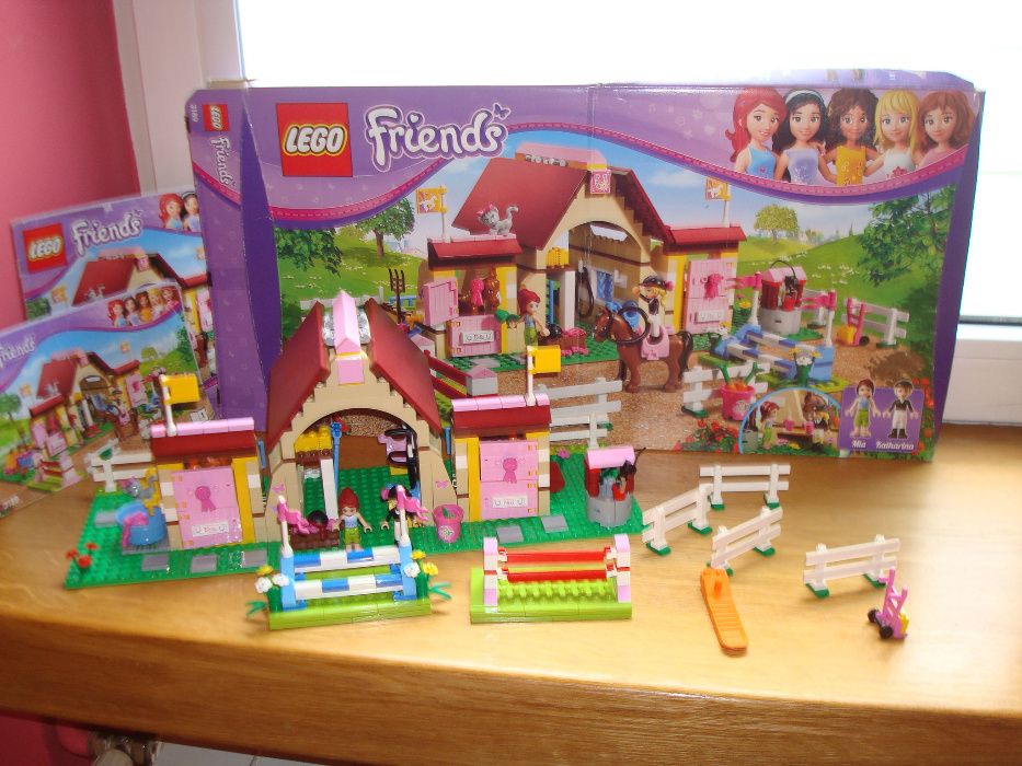 Klocki LEGO Friends - 3189 Stadnina w Heartlake