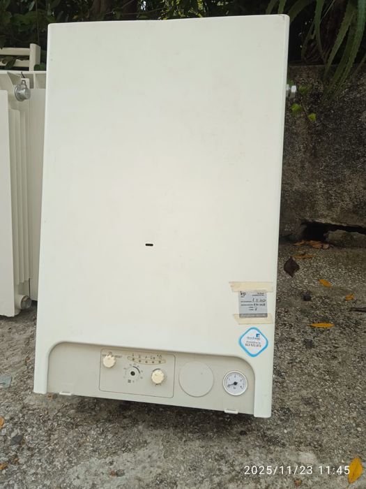 Caldeira de gas ,para aquecemento central,usado