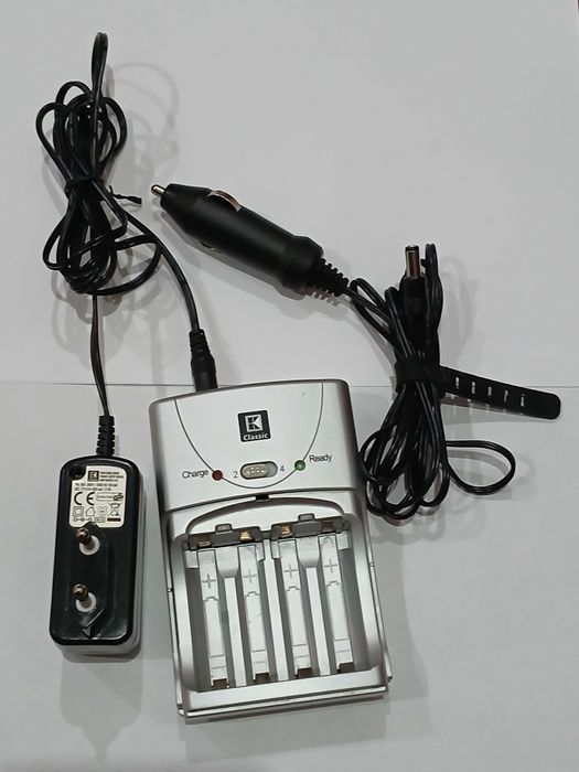 Ładowarka akumulatorków NiMH AA AAA