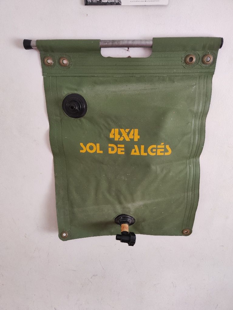 Depósito de água para todo o terreno