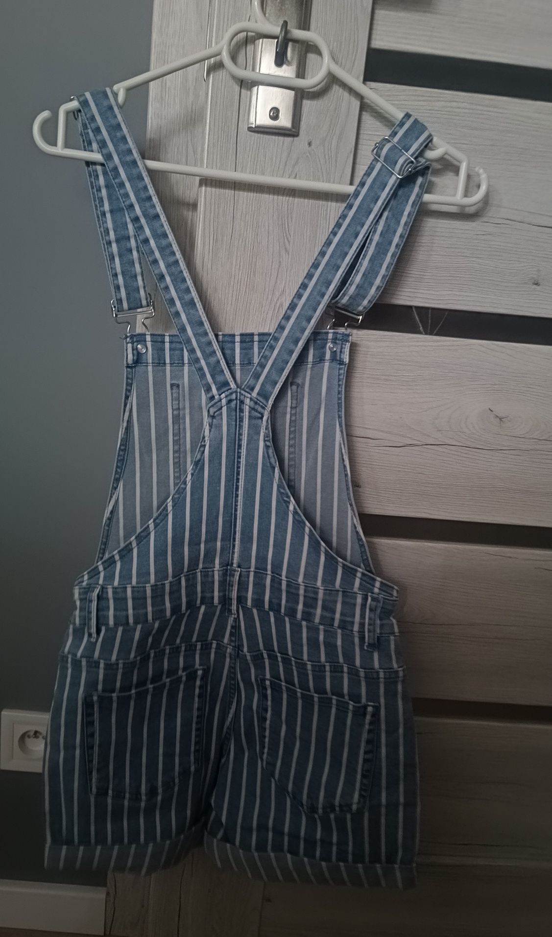 Ogrodniczki damskie New Yorker