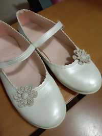 Sapatos de menina de cerimónia
