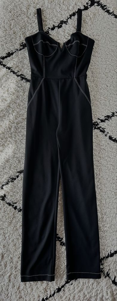 Macacão preto Bershka