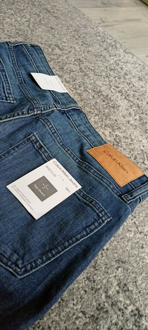 Spodnie Calvin Klein