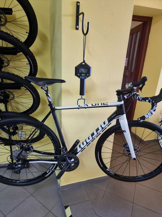 Rower karbonowy gravelowy