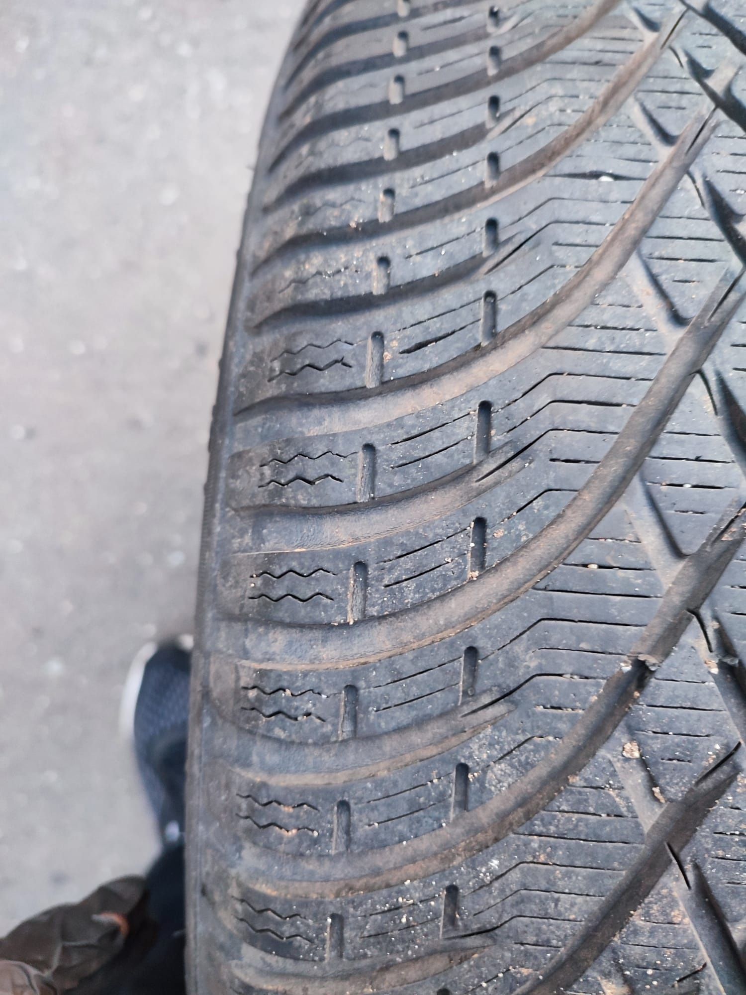 4 Felgi y Opony Kleber Krisalp HP3 205/55 R16