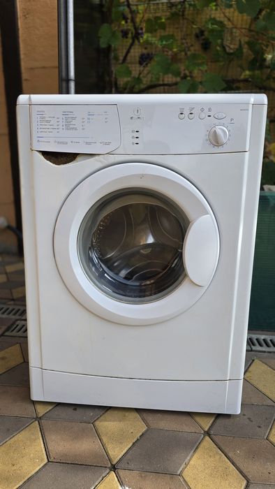 Стиральная машина Indesit