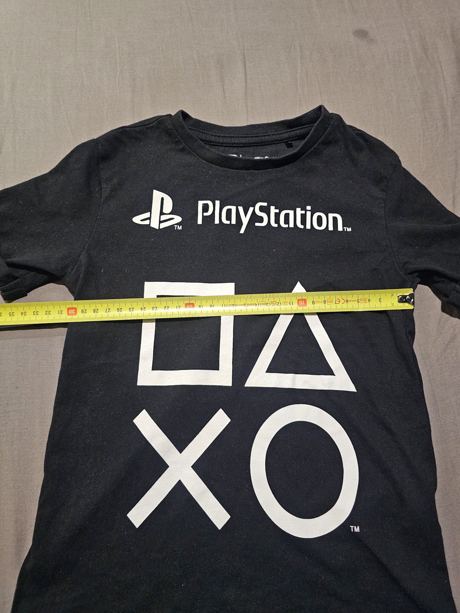 Tshirt play station reserved 116