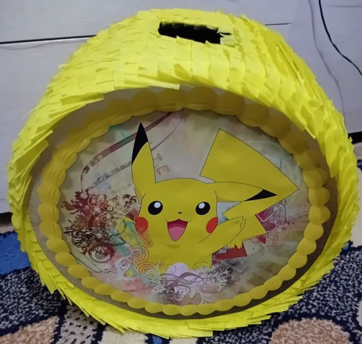 Piniata urodzinowa Pikachu