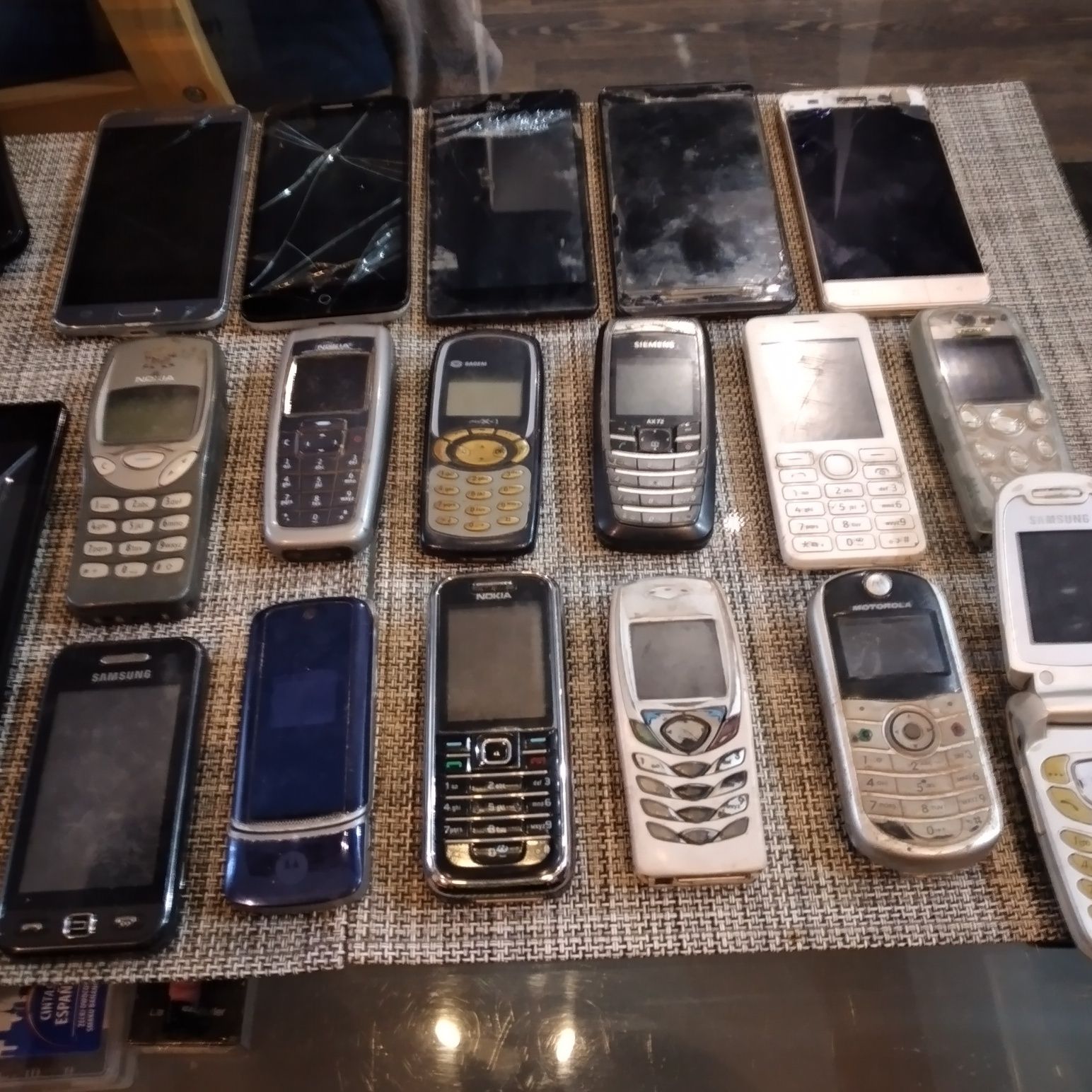 Telefony uszkodzone