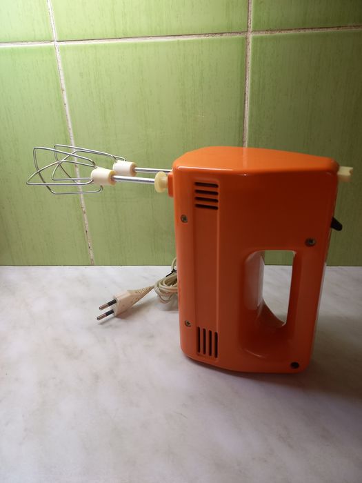 Миксер "Рось" .  .