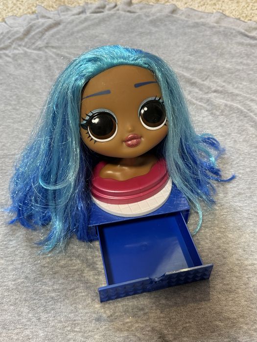 Голова-Манекен для зачісок LOL OMG surprise Styling Head Miss