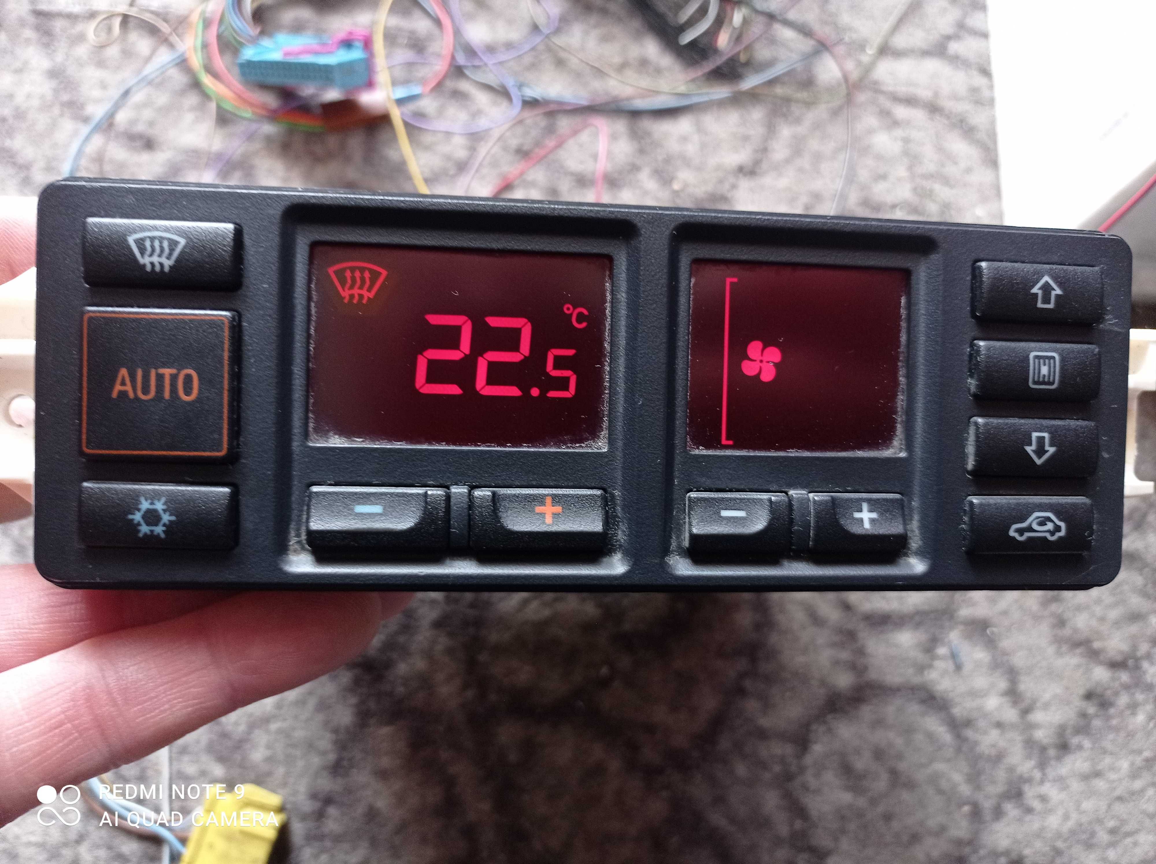 Panel klimatronik Audi 100 A6 C4 rózne numery