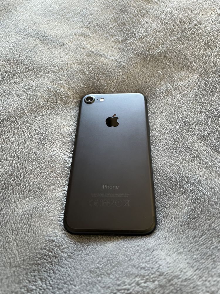 Iphone 7 32 GB kolor czarny