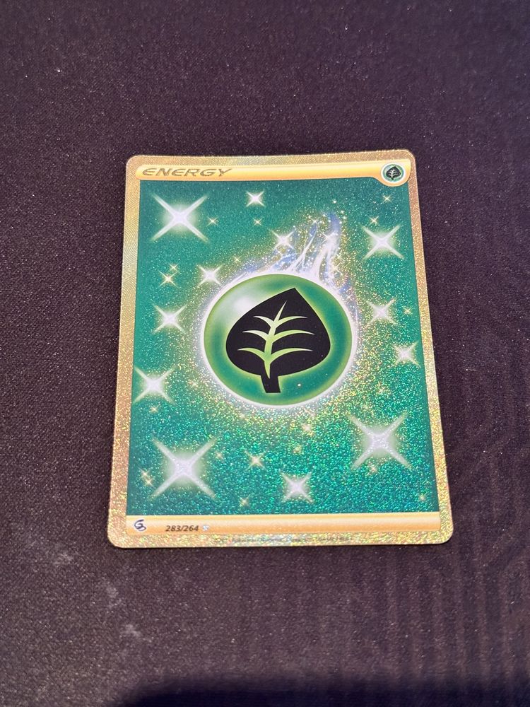 Carta Pokémon Grass Energy Gold