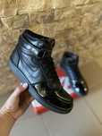 Кроссы женские высокие Nike р 39