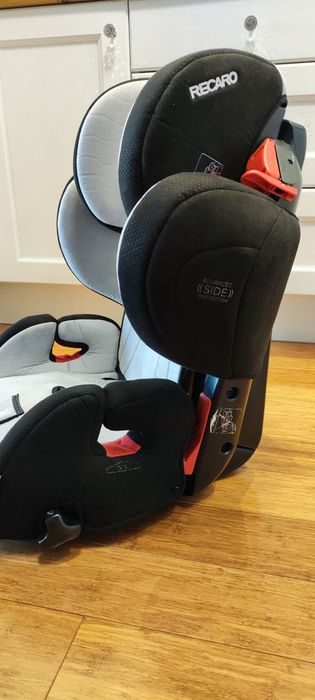 Fotelik Recaro dla fana Legii Warszawa