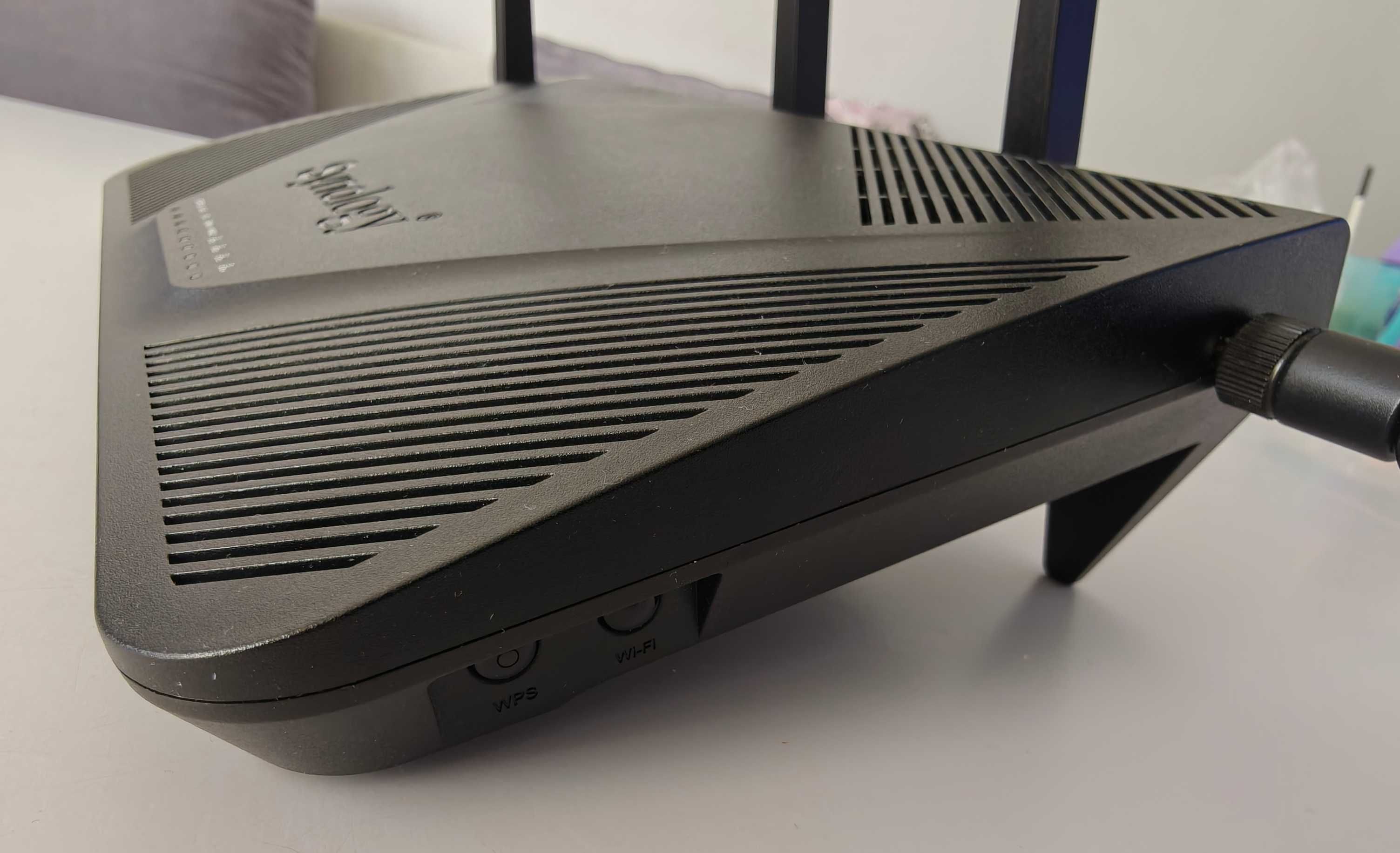 Synology RT2600AC – Router WiFi AC2600, Stan Bardzo Dobry