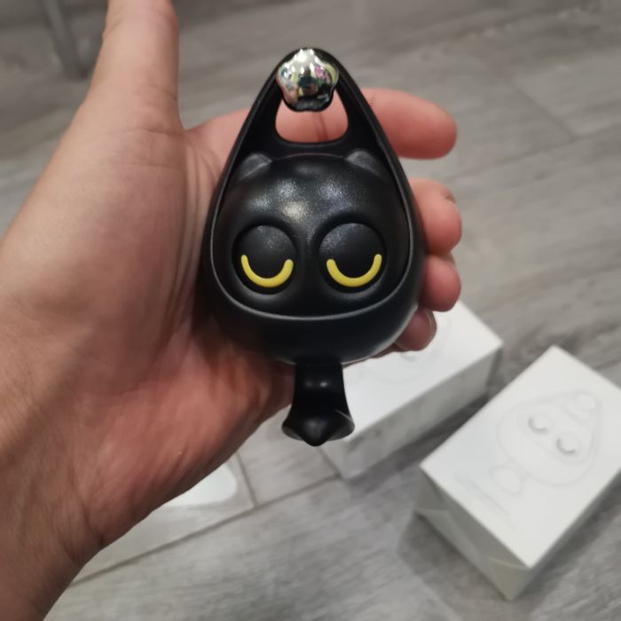 Крючек, вешалка в виде котёнка