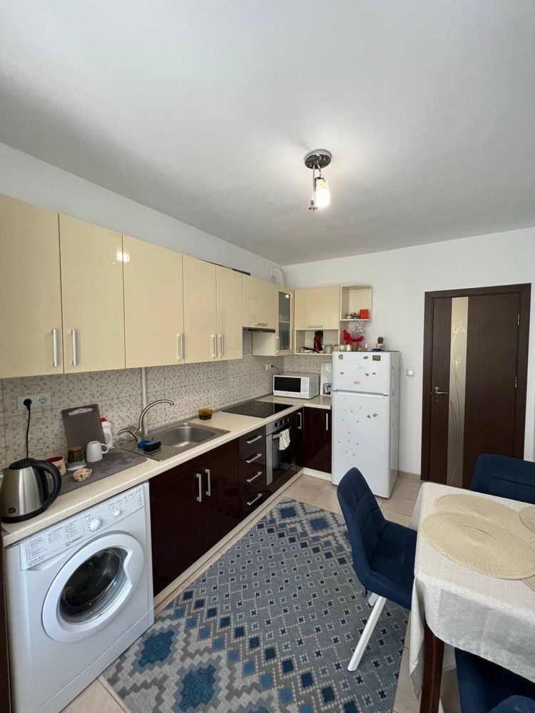 Продам 1к квартиру в центрі з ремонтом вул Сахарова 27б.Новобудова