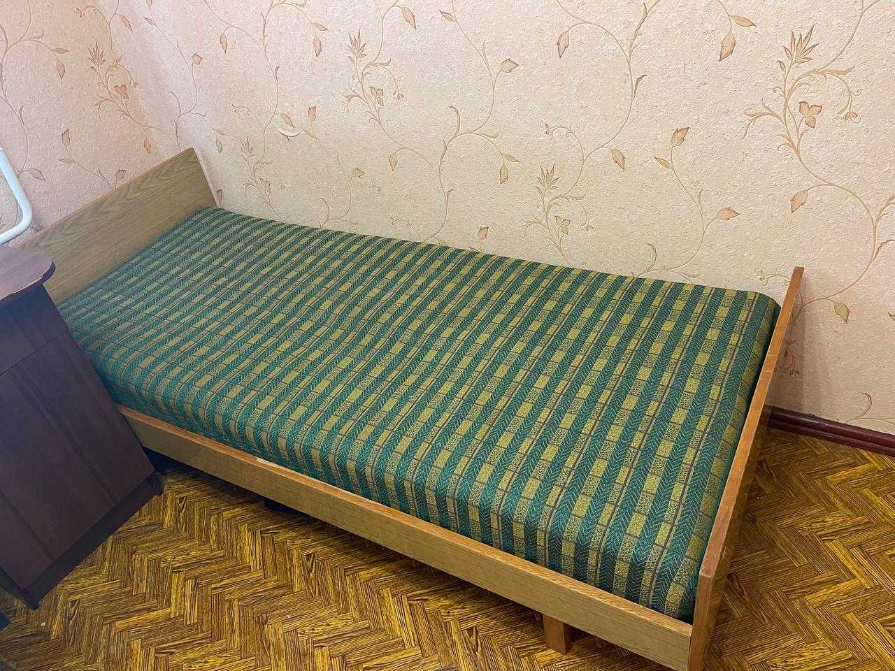 Односпальная кровать с матрасом для взрослого или ребенка 190х80