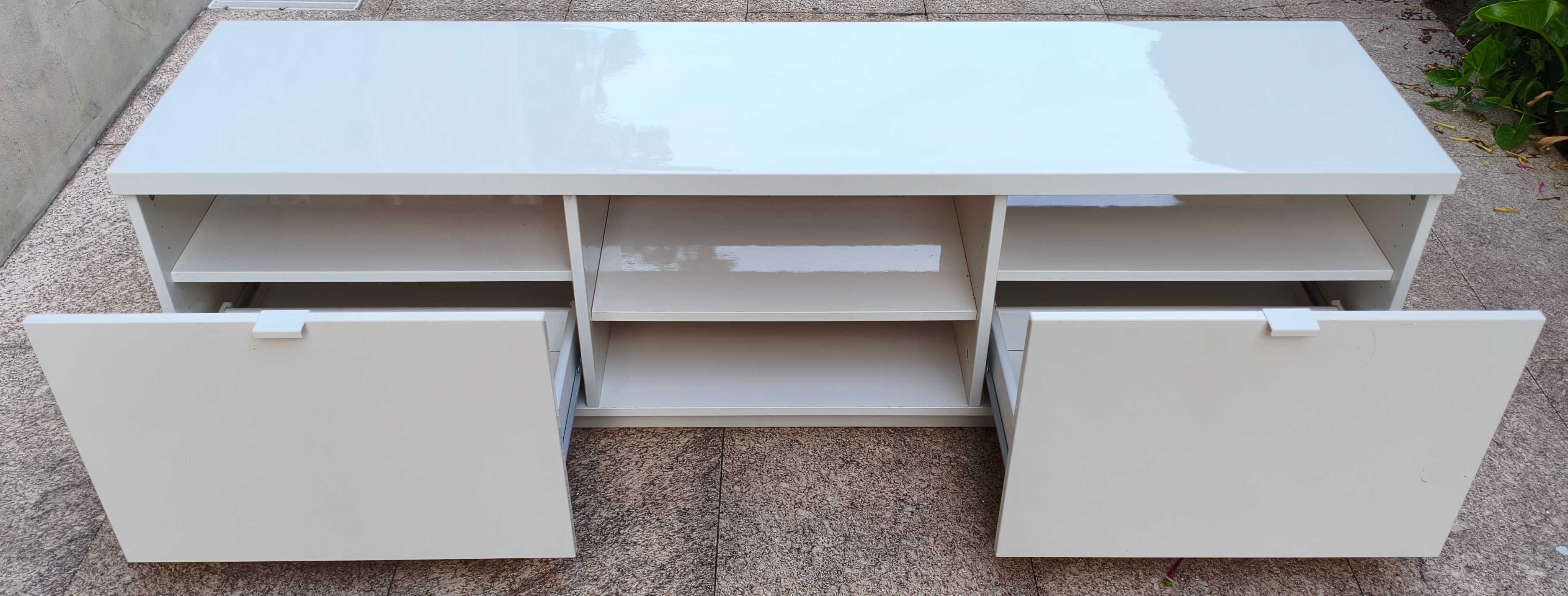 Móvel TV Ikea BYÅS como novo