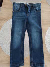 Spodnie dżinsowe chłopięce rozmiar 104/110